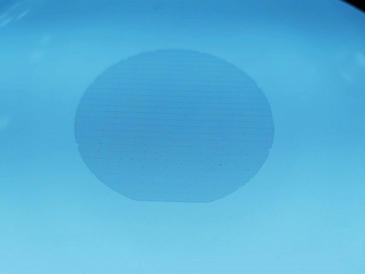 Kháng sốc nhiệt cao Một mặt đánh bóng LED Sapphire Wafer với BOW 10um