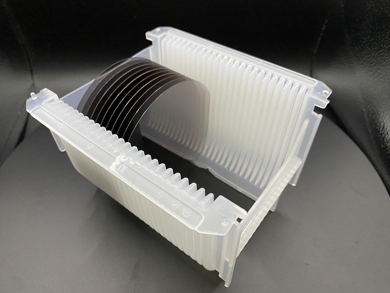 4 inch Lithium Niobate Wafer với tùy chỉnh định hướng cắt cho các thiết kế khác nhau