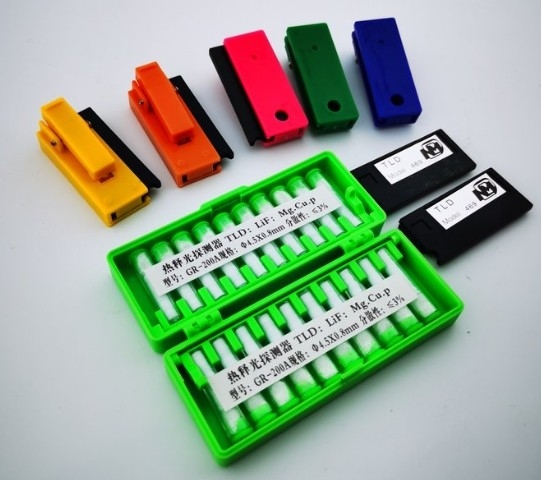 Máy đo liều lượng nhiệt chiếu sáng nhẹ và bền TLD với miếng phiêu điện cho giám sát bức xạ