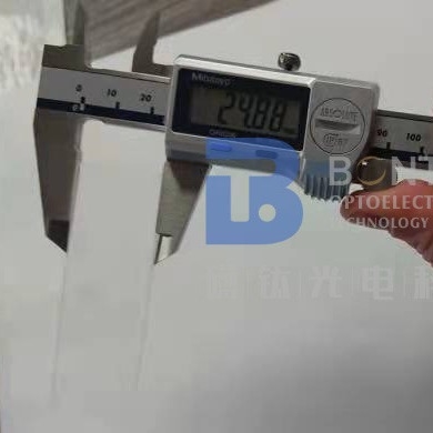 Ra 1nm Lithium Niobate Wafer được sử dụng trong các khu vực hồng ngoại gần và trung hồng ngoại có thể nhìn thấy được